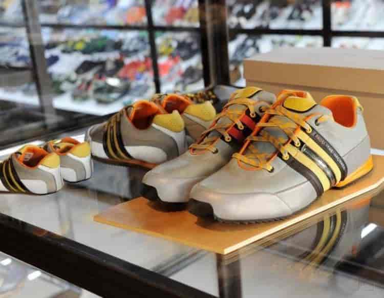 adidas shoes factory outlet in nagpur adidas shoes factory outlet in nagpur