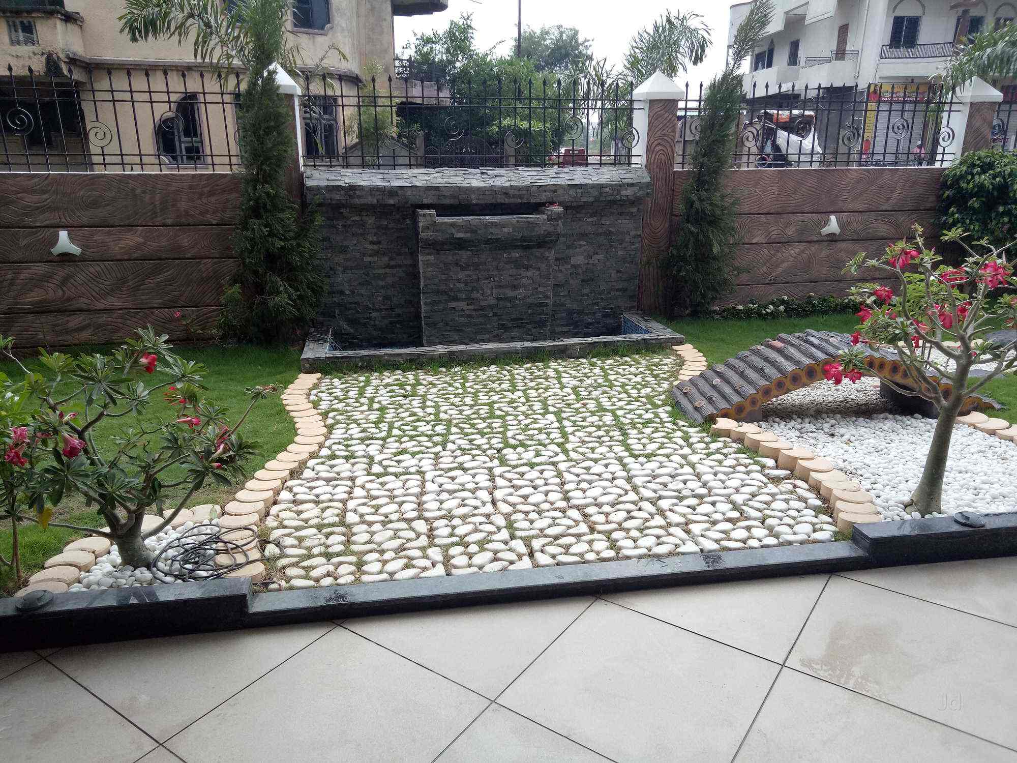 Bisen Nursery & Saptshrungi Kala Mandir in Kamptee Road,Nagpur Best