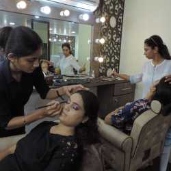 KUTZ SALON & Academy in Sadar Bazar - Best Beauty Parlour Classes in Nagpur - Justdial KUTZ SALON & Academy in Sadar Bazar - Best Beauty Parlour Classes in Nagpur - Justdial