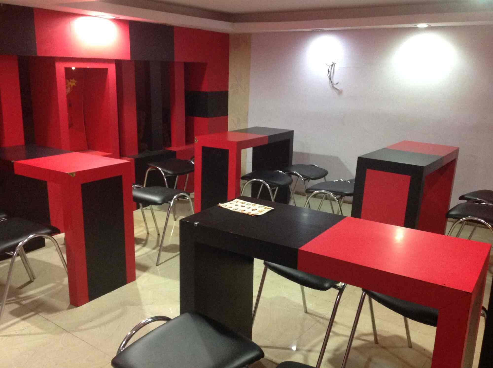 Cluckers Fried Chicken Restaurant in Chhaoni,Nagpur Order Food Online