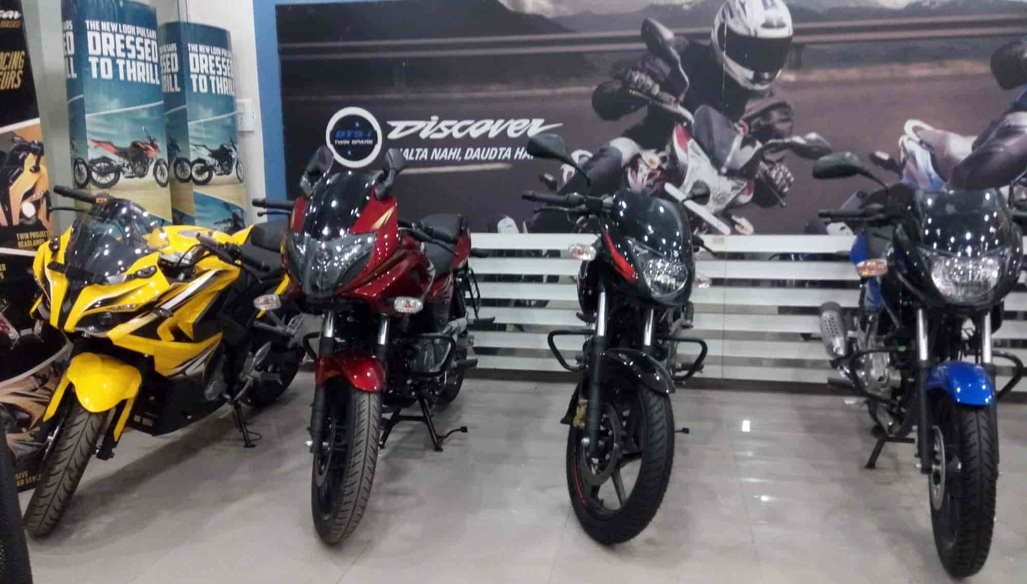 I Ride in Wardhaman Nagar,Nagpur Best BajajMotorcycle Dealers in