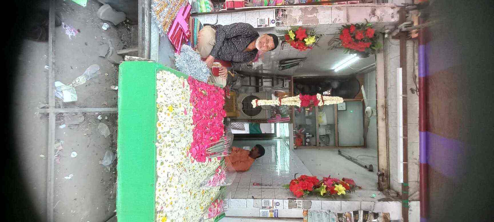 Taj Flower Mart in Ganjakhet,Nagpur Best Flower Decorators in Nagpur