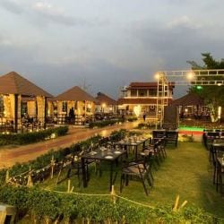 Under The Moon Nagpur Nagpur Chinese North Indian Indian Continental American Biryani Punjabi Multicuisine Mughlai Sea Food Barbeque Tandoori Sizzler Grill Cuisine Restaurant Justdial