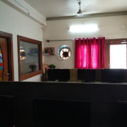 Reliance Education - Sitabuldi in North Ambazari Road, Nagpur Reliance Education - Sitabuldi in North Ambazari Road, Nagpur
