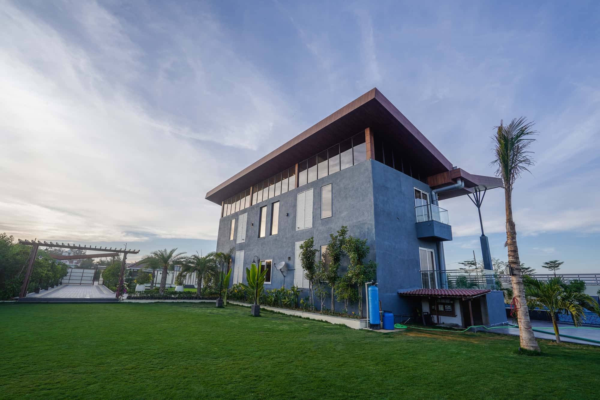 Book Imperial Gardens in Patansaongi,Nagpur Best Farm House On Rent