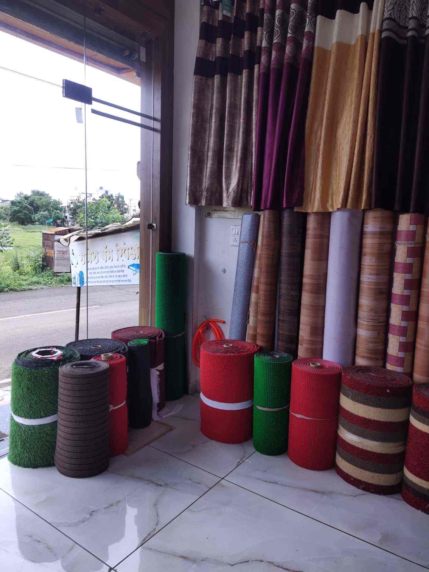 Maruti Handloom House in Shahada,Nandurbar Best Wall Paper Dealers in