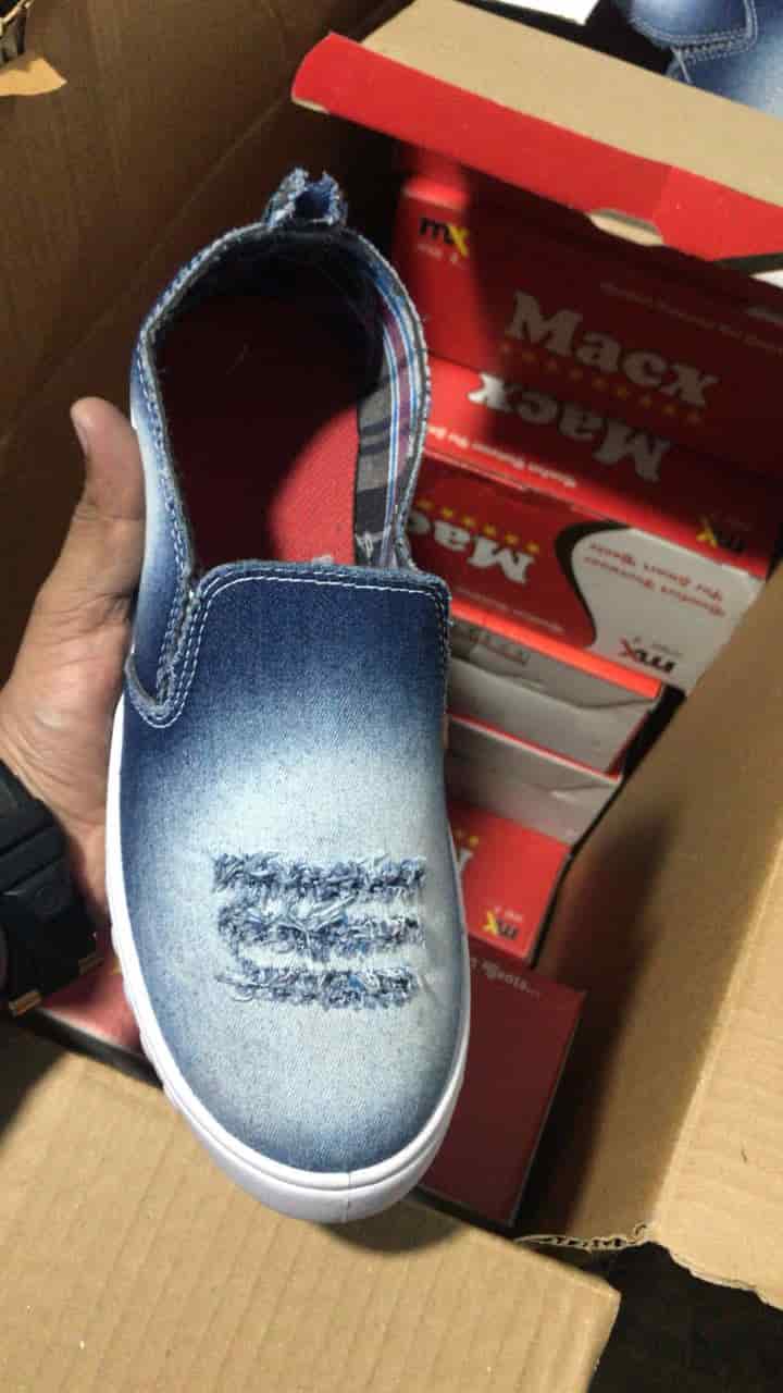 Baba Footwear in Ozar,Nashik Best Leather Shoe Dealers in Nashik