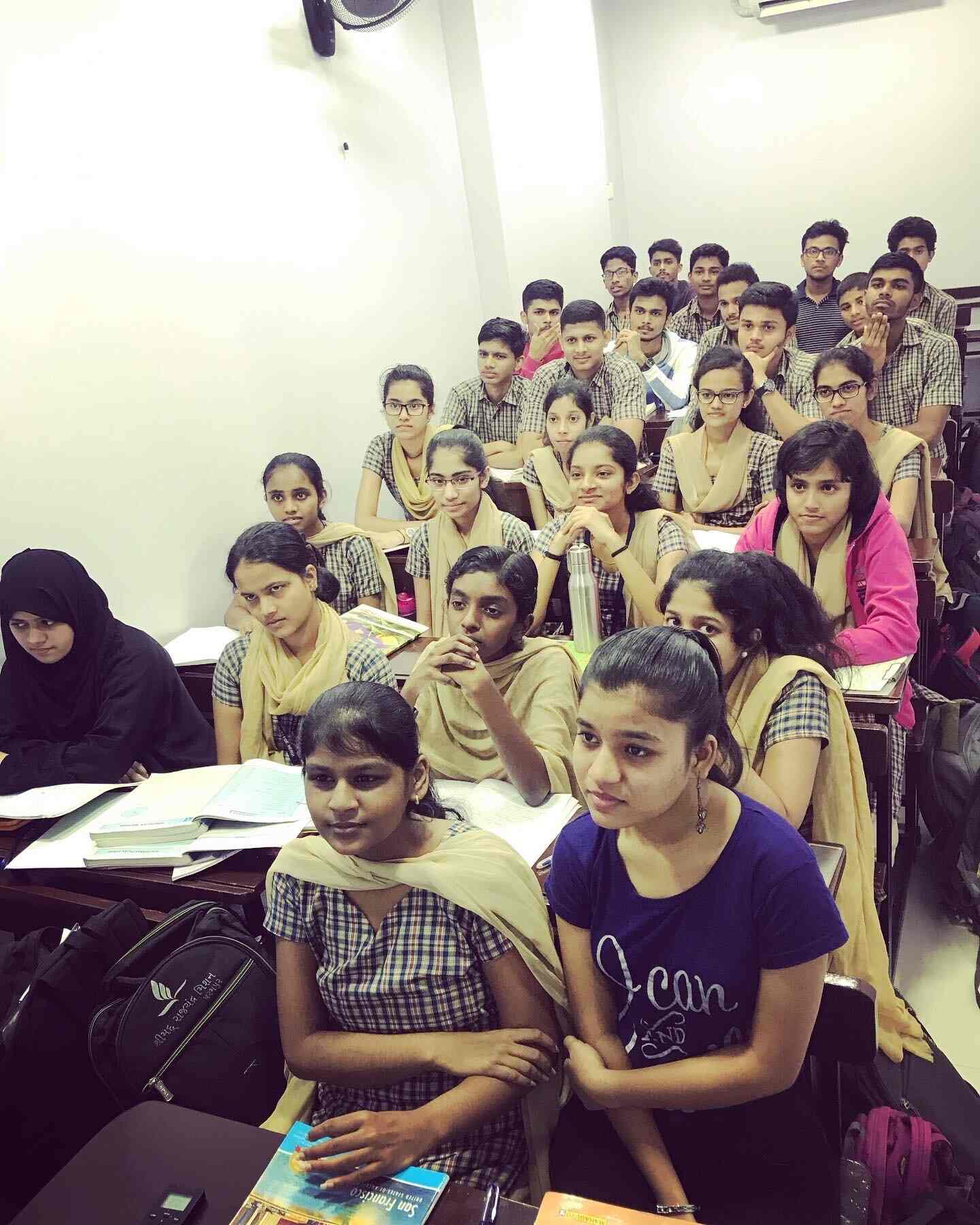 Yashika Science Academy in nerul,Mumbai Best Tutorials in Mumbai