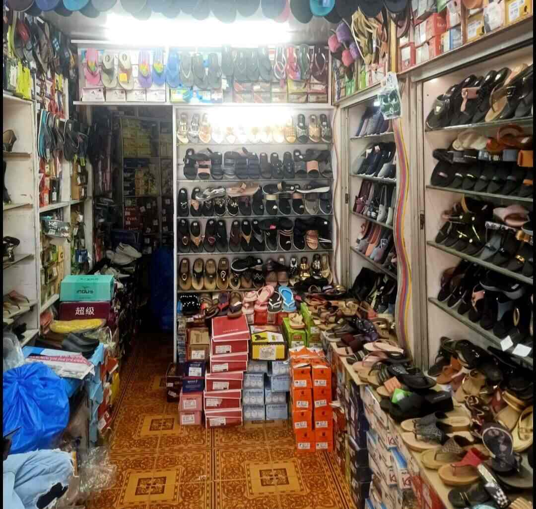 Top Skates Shoe Dealers in Navsari - Best Skating Sport Shoe Dealers near me - Justdial