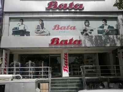 Bata showroom sector 18 clearance