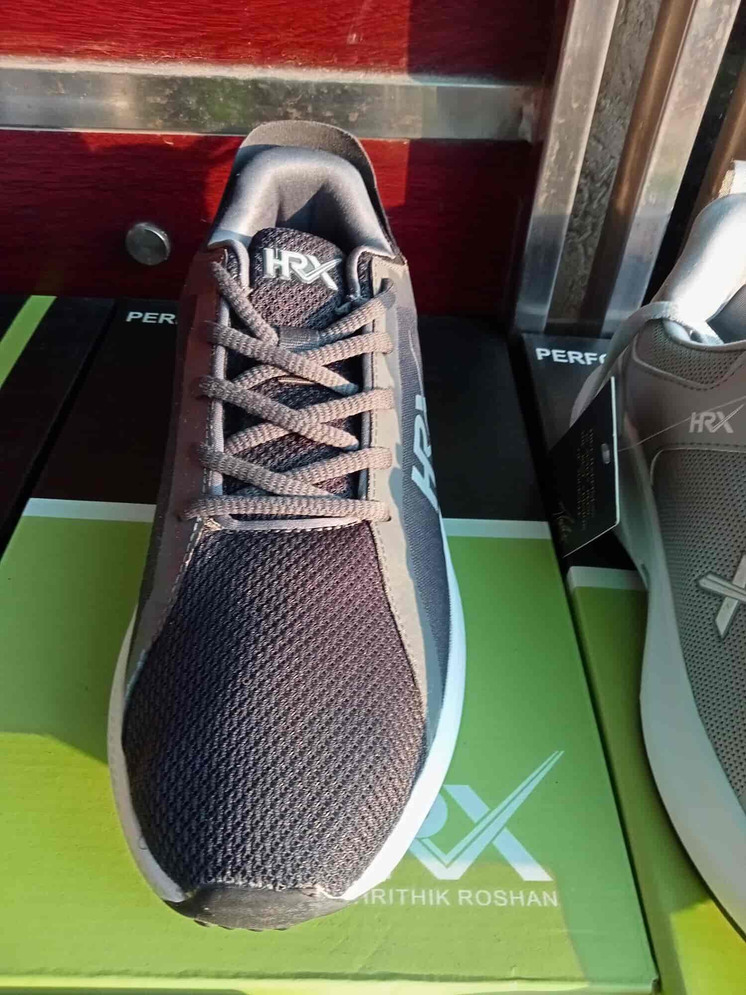 Export Hut in Noida Sector 18,Delhi Best Kids Readymade Garment