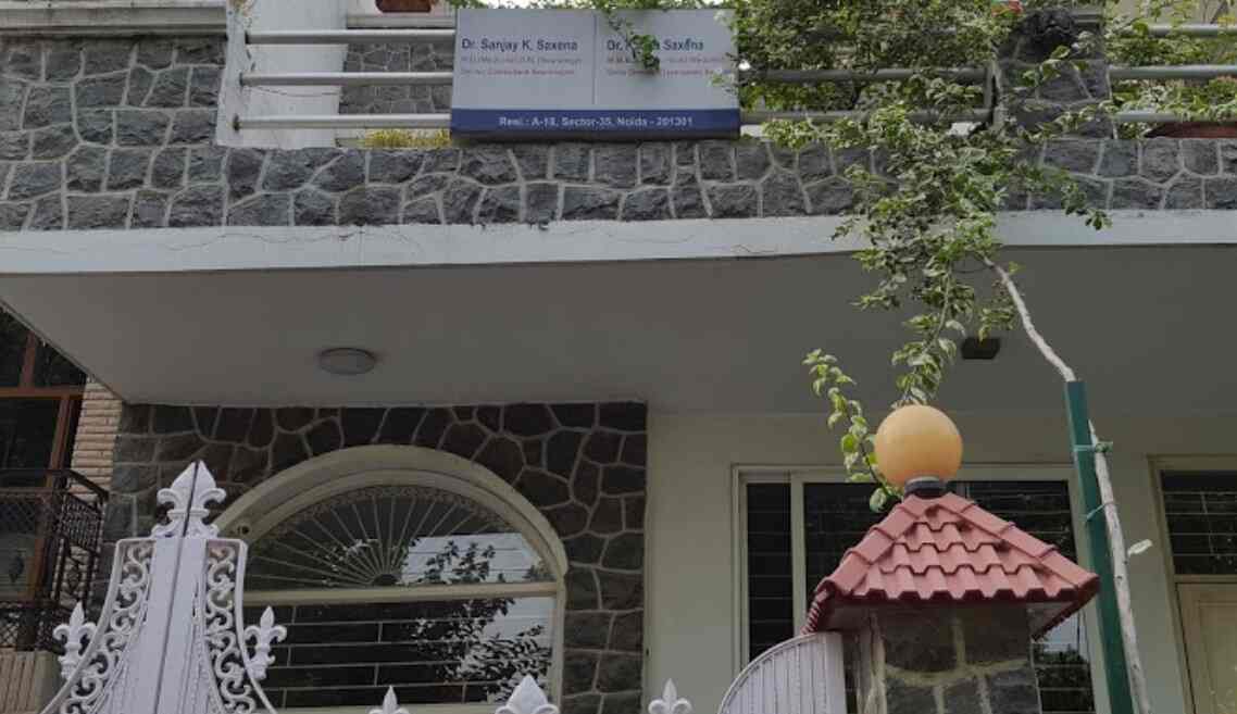 Dr. Saxsena Multispeciality Clinics in Sector 35, Delhi Dr. Saxsena Multispeciality Clinics in Sector 35, Delhi