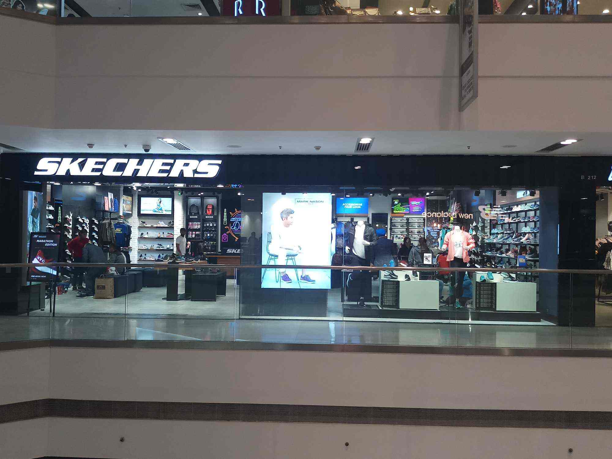 skechers showroom in noida sector 18