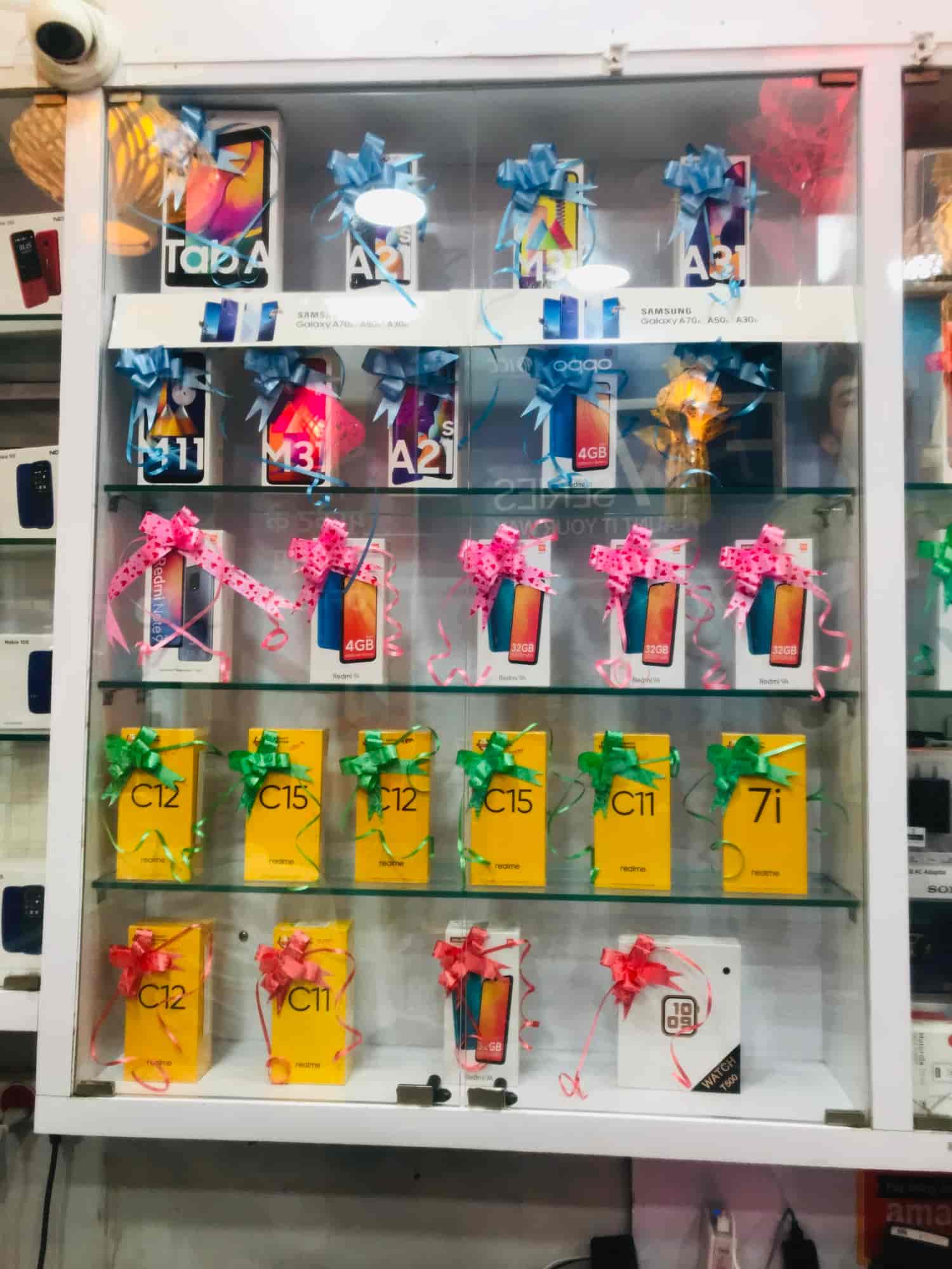 Tip Top Mobile Solutions in Noida Extension,Delhi Best Motorola