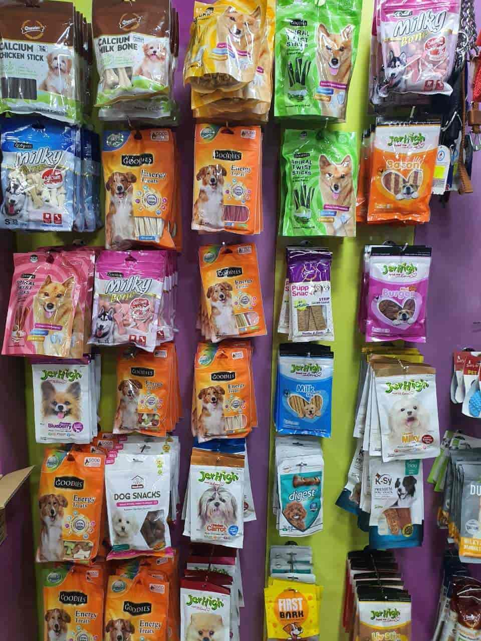 Paws N Claws Pet Shop in Noida Sector 74,Delhi Best Pet Food Dealers