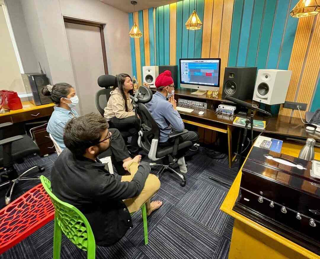 Mix With Vasudev in Noida Sector 137,Delhi Best Music Classes in