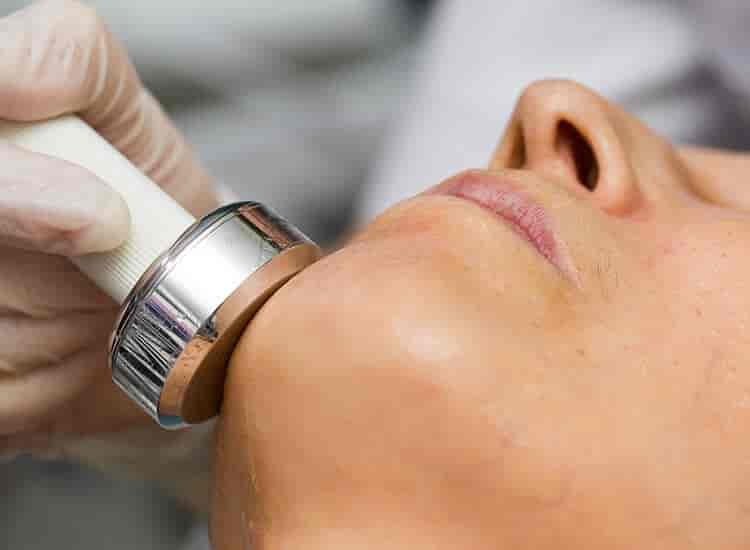 Dr. Carolis Advanced Hair Restoration & Aesthetic Skin Clinic in Noida Sector 31 - Best Dermatologists in Delhi - Justdial Dr. Carolis Advanced Hair Restoration & Aesthetic Skin Clinic in Noida Sector 31 - Best Dermatologists in Delhi - Justdial