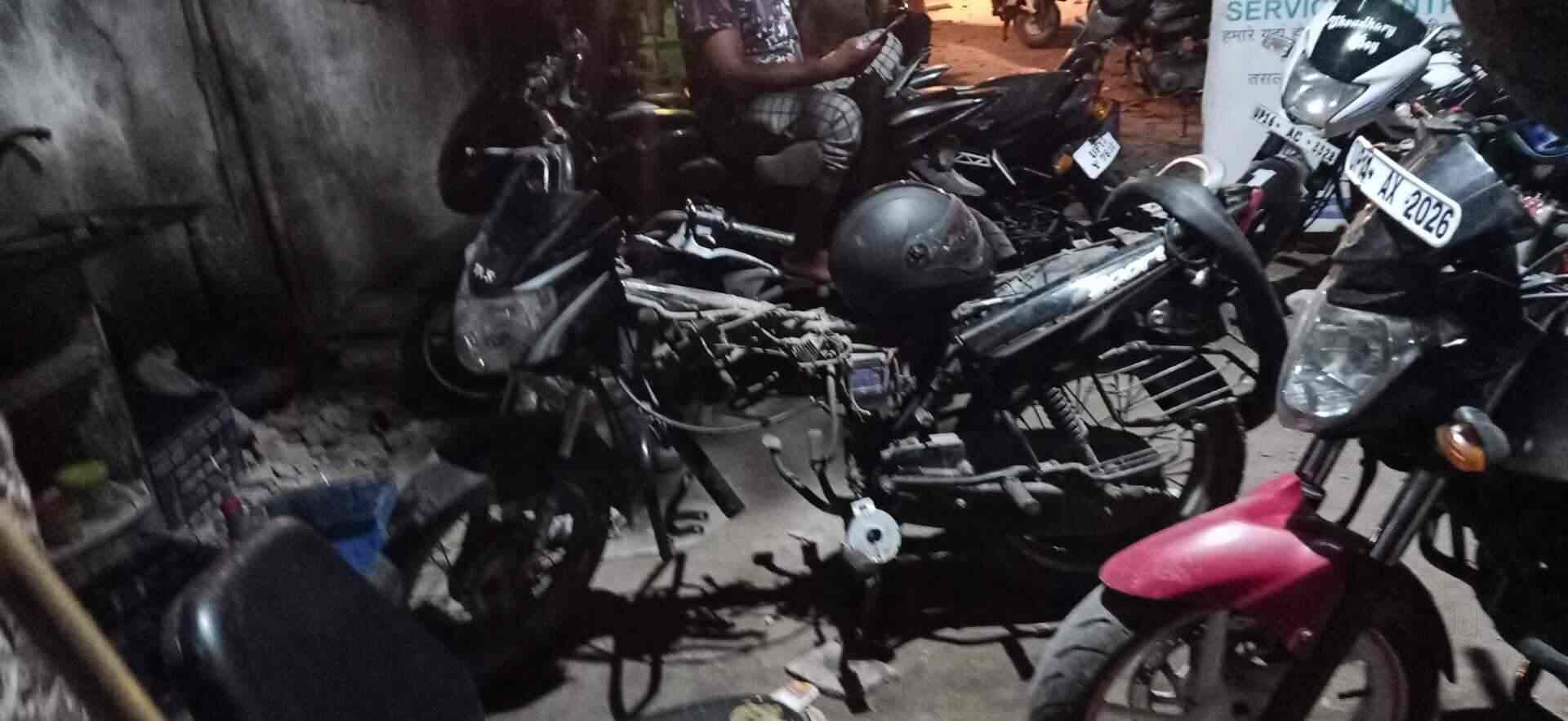 Ikram AutoMobiles & Service Centre in Noida Sector 64,Delhi Best Car