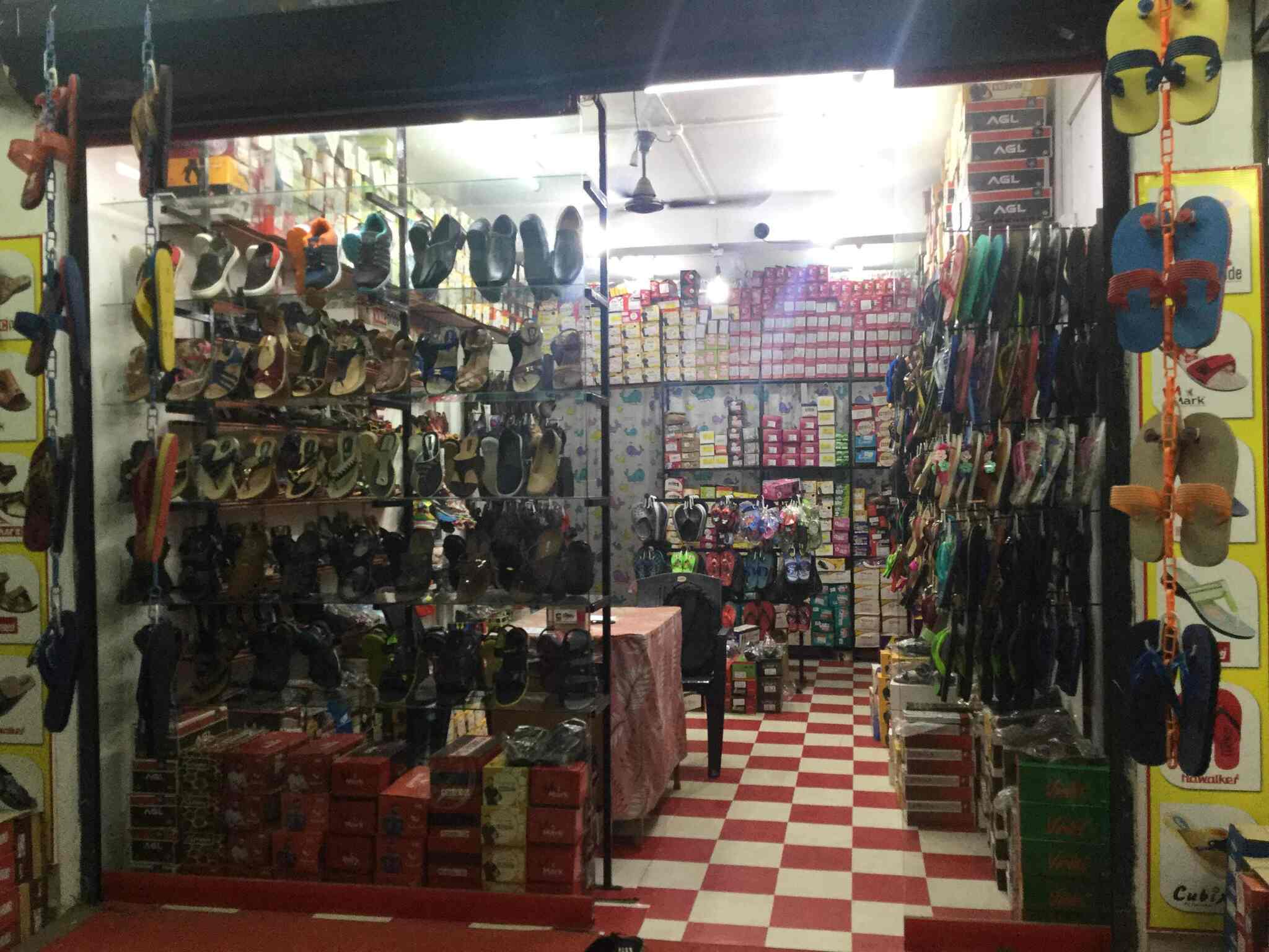 Step Well Footwear in Chandranagar,Palakkad Best ParagonShoe Dealers