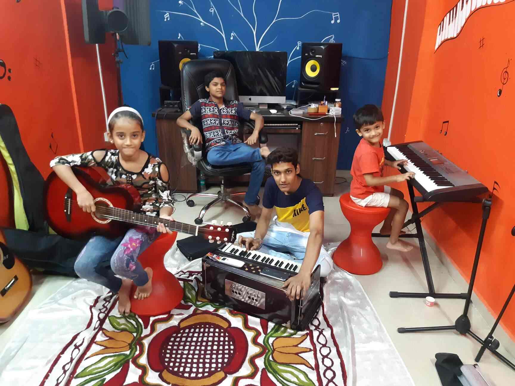 Top Vocal Music Classes in Palghar City, Palghar Singing Classes in