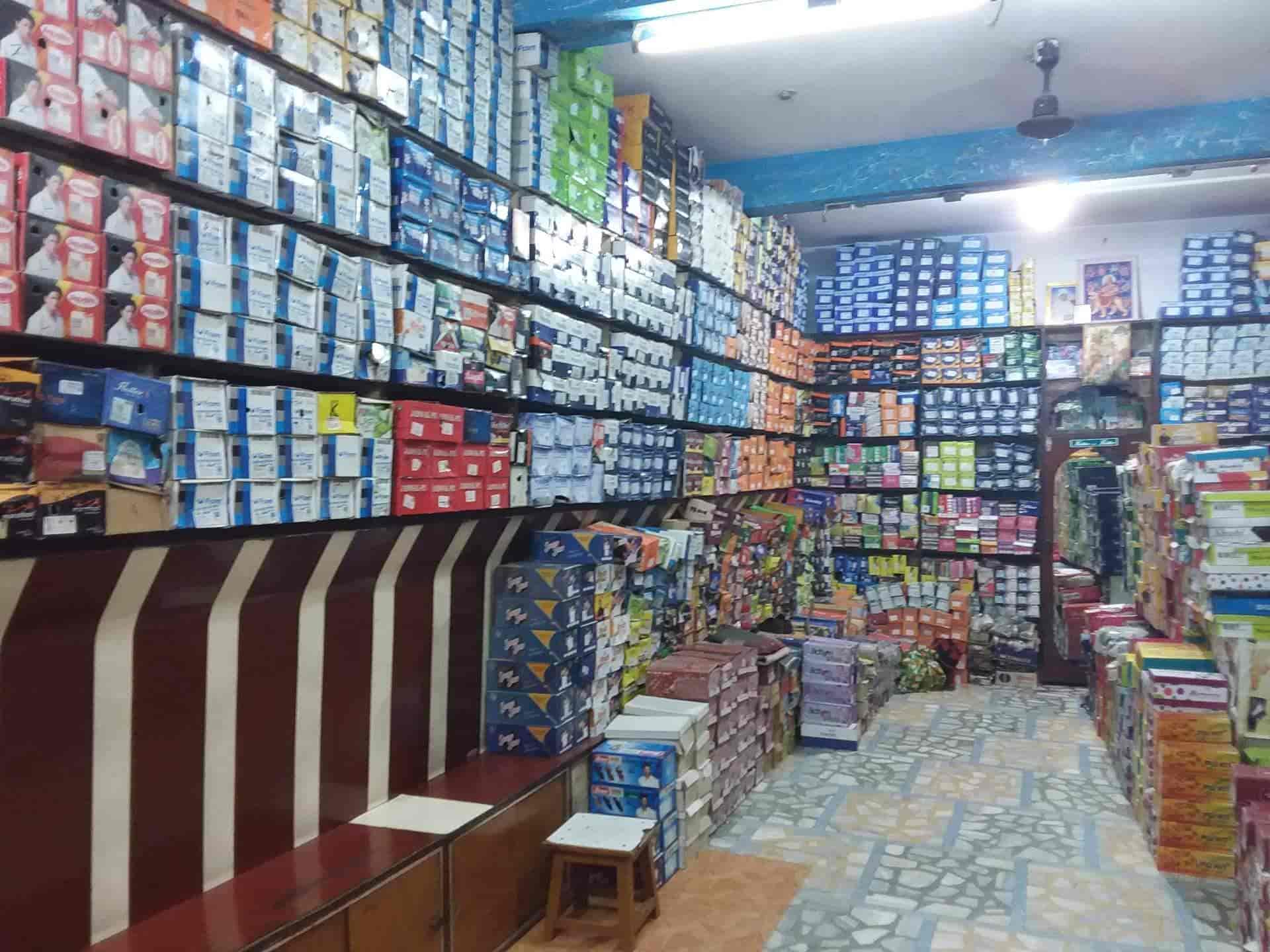 Born mohan boot deals