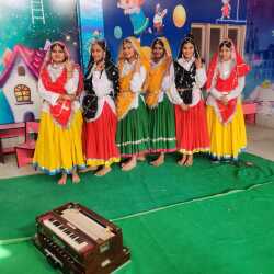 Kids dresses on rent sale