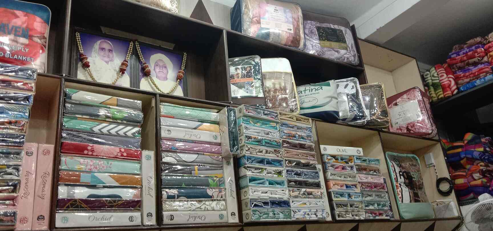 Anuj Trading Co. in Pachranga Bazar,Panipat Best Blanket Dealers in