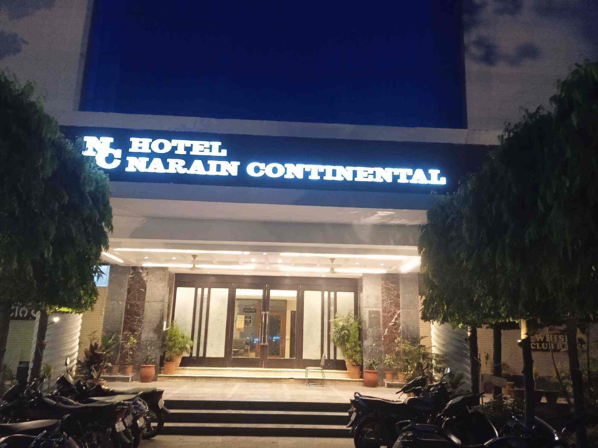 Book Hotel Narain Continental in Mall Road,Patiala Best Hotels in