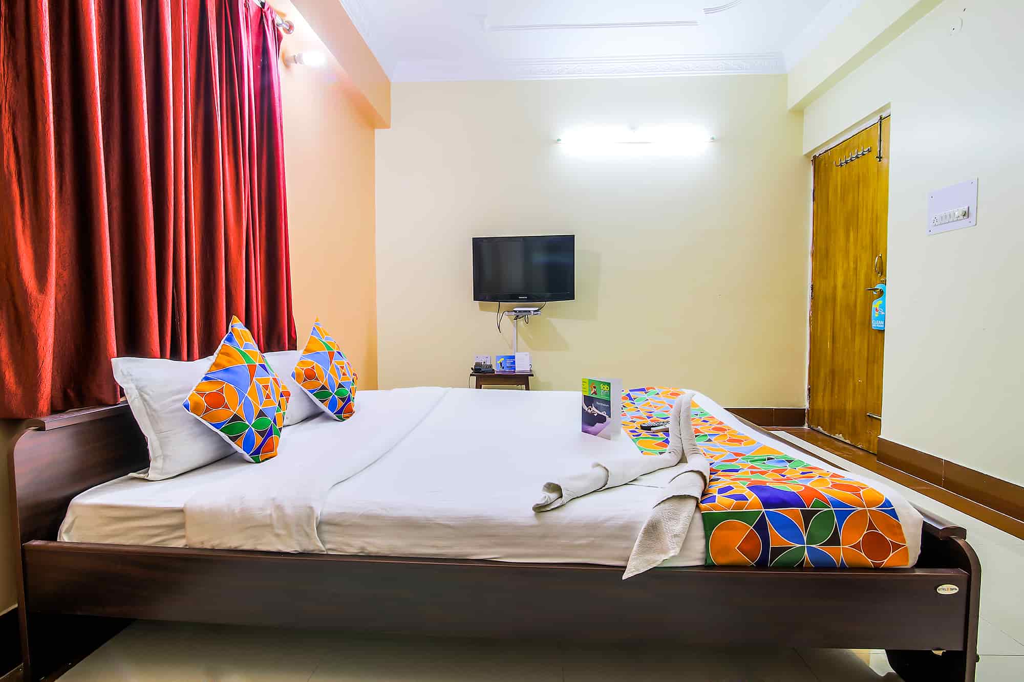 Top Hotels near Krishna Niketan SchoolPachhim Darwaza, Patna Best