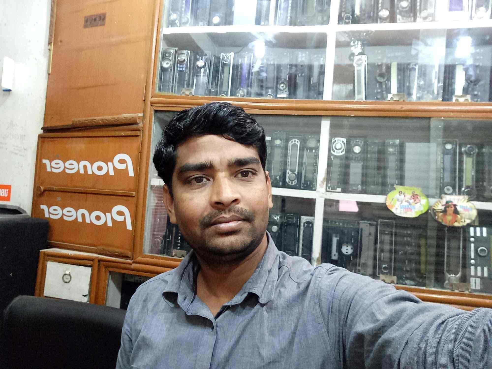 N Music Palace in Exhibition Road,Patna Best SonyAudio System Repair