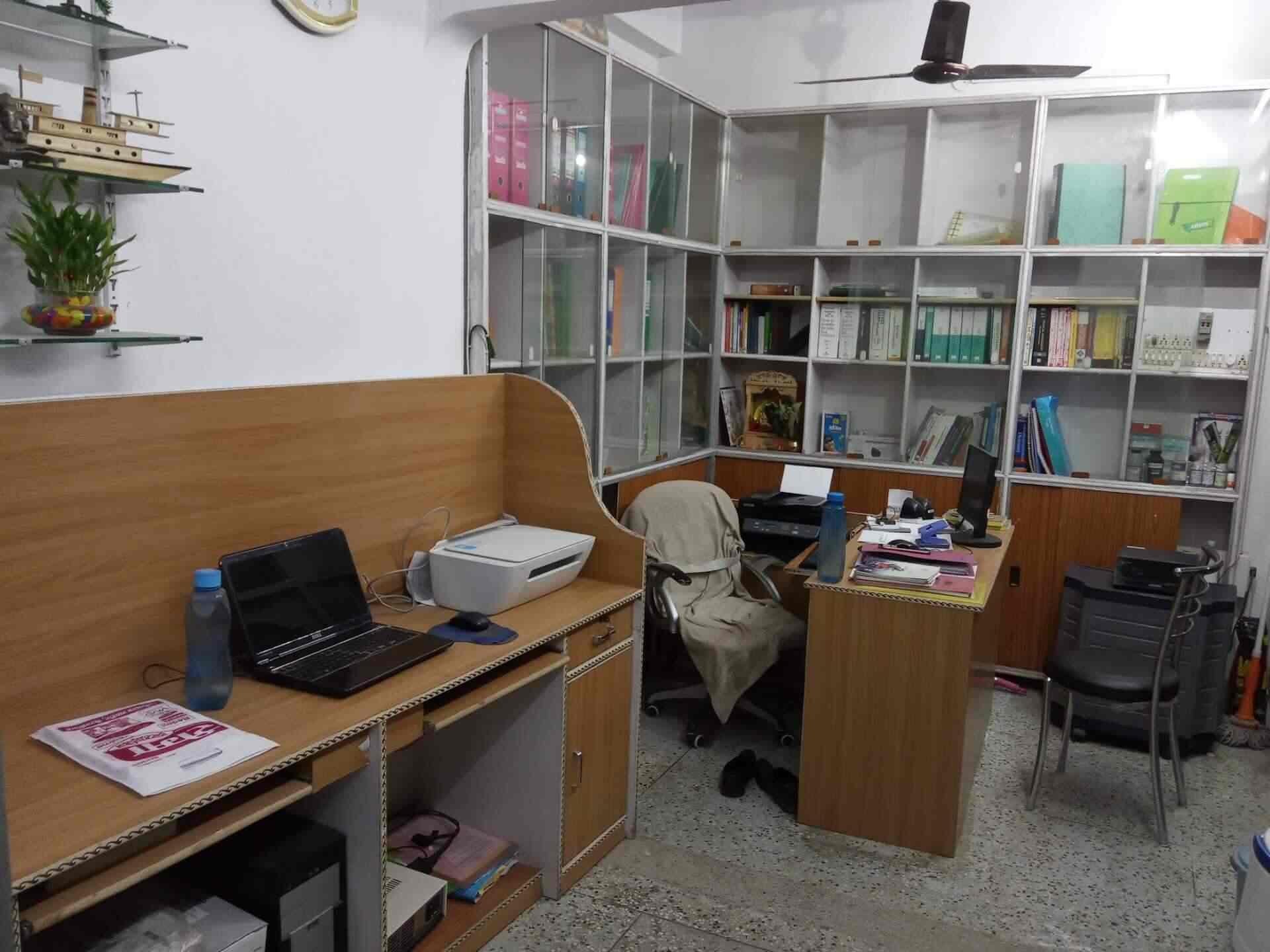 Gallery 12