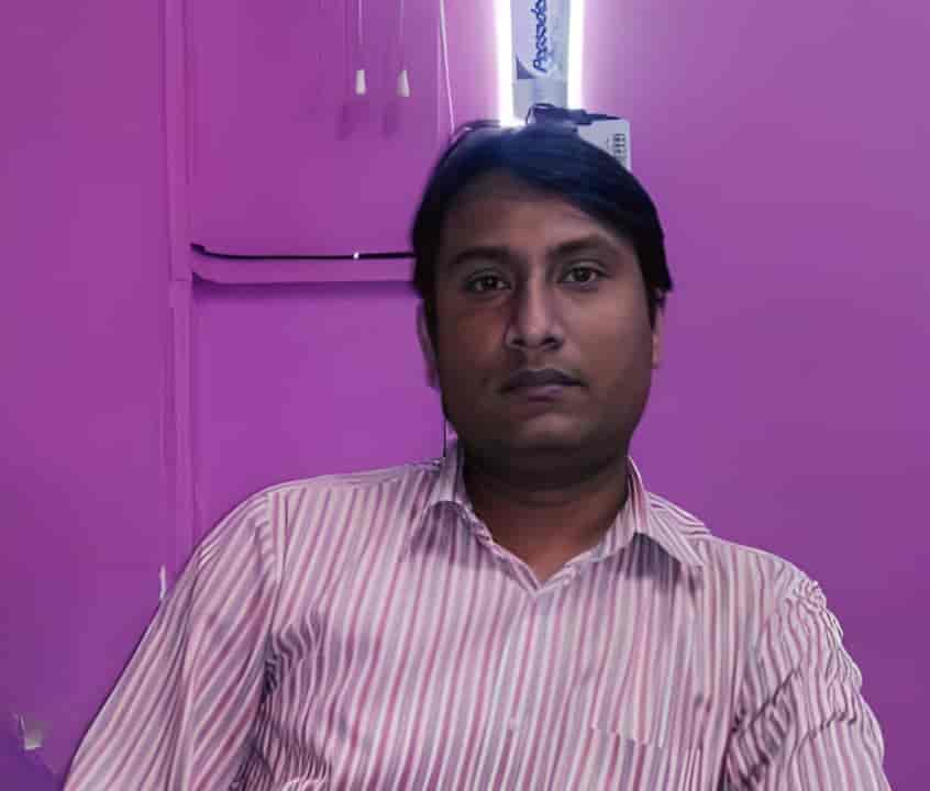 2 Photos of Dr. Sanjeev Kumar Singh (the Inamal Dental Clinic) in ...