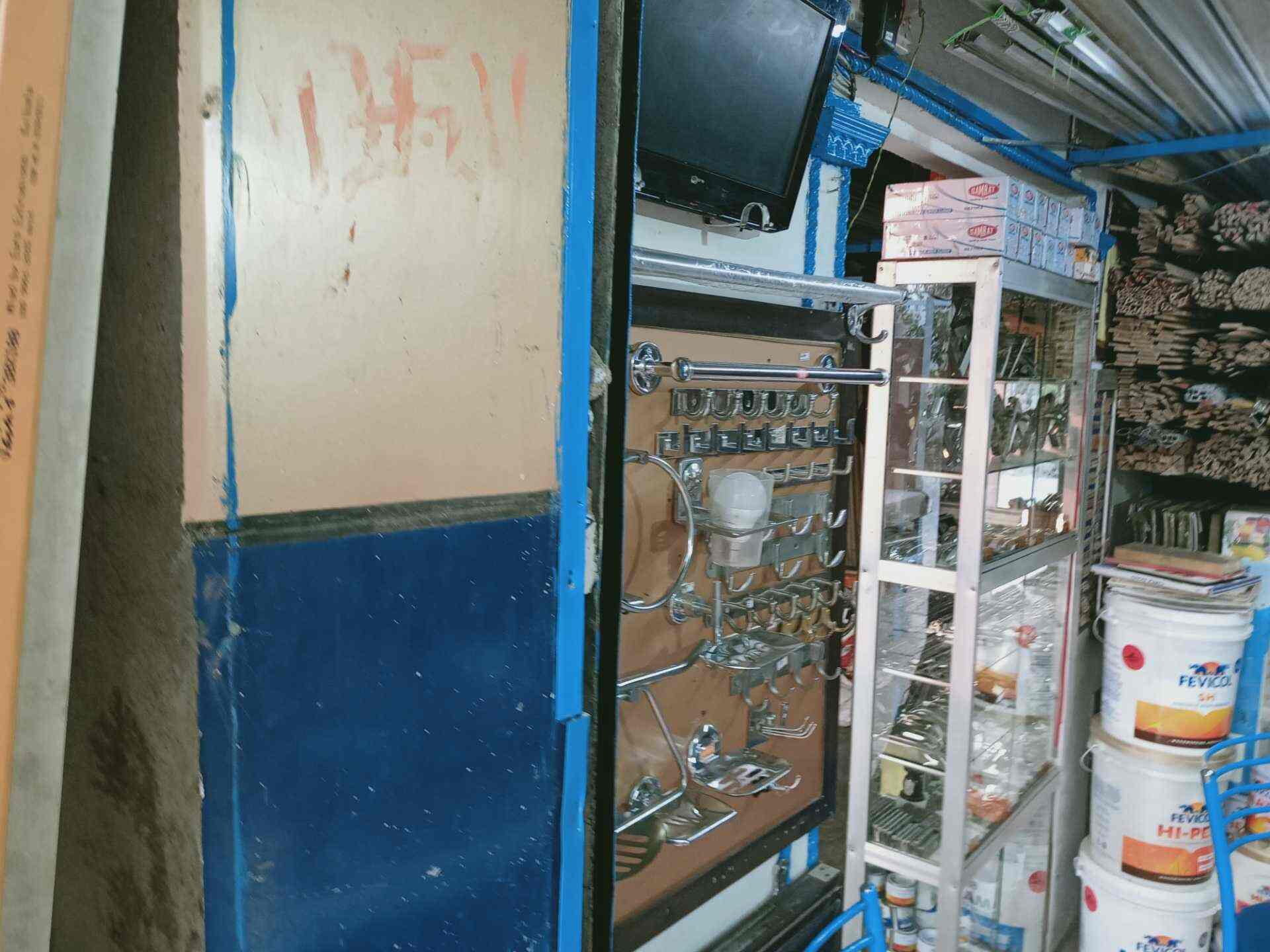 Aluminium Center And Hardware Glass in Danapur Bazar,Patna Best