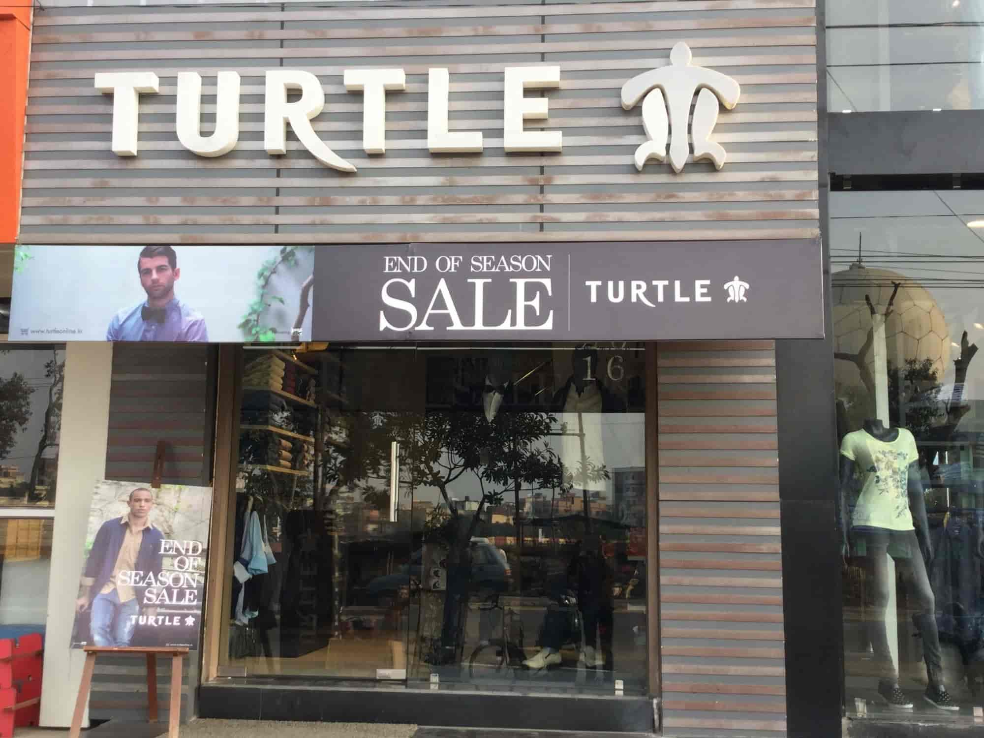 Turtle Exclusive Showroom Photos, Boring Road, Patna Pictures & Images