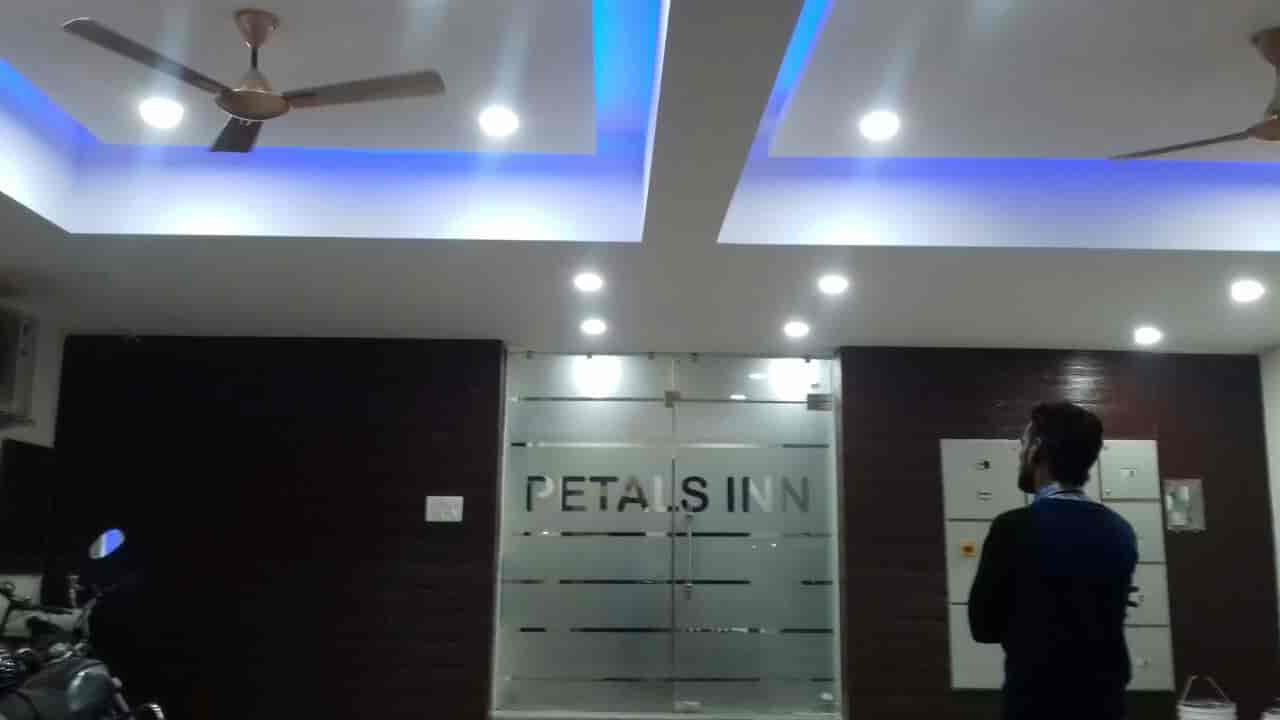 Top Hotels near Krishna Niketan SchoolPachhim Darwaza, Patna Best