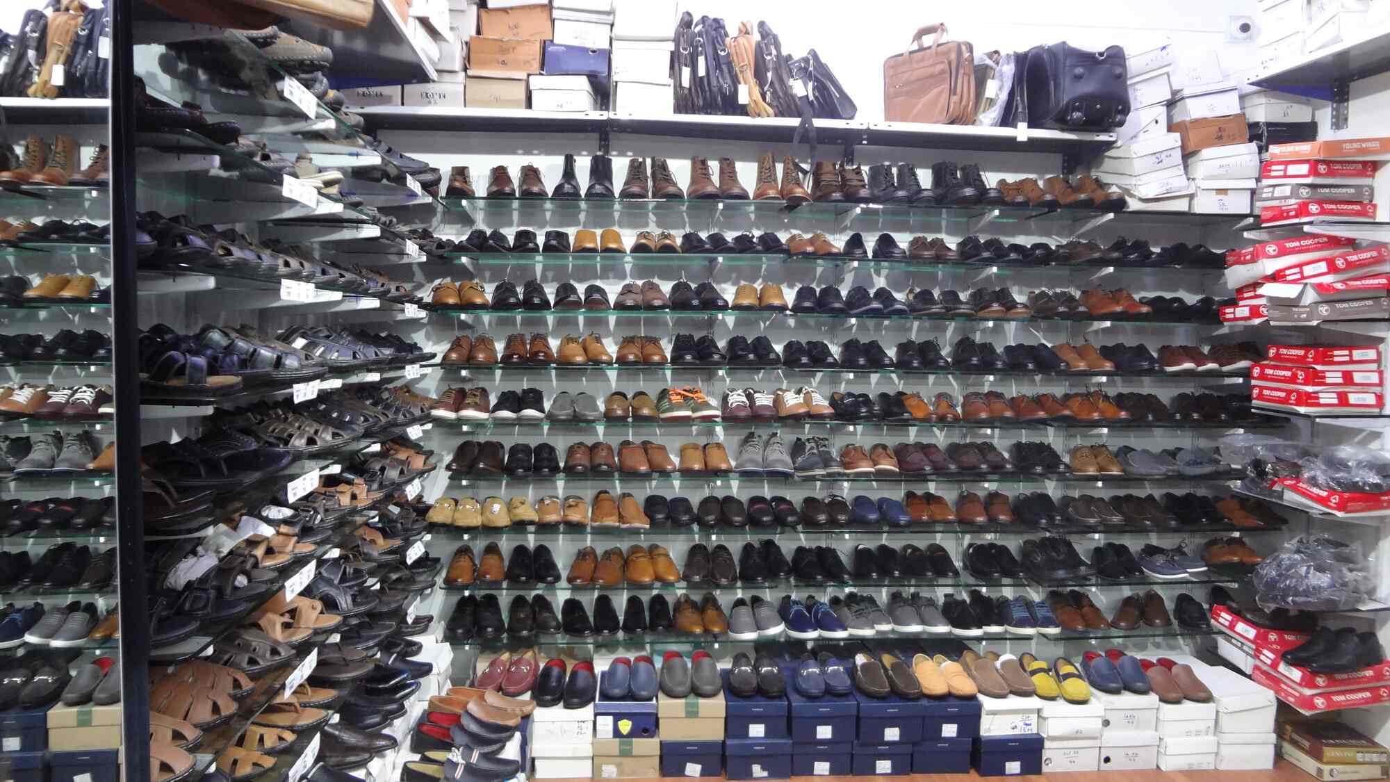 Anglers Footwear Showroom in Pondicherry HO,Pondicherry Best Shoe