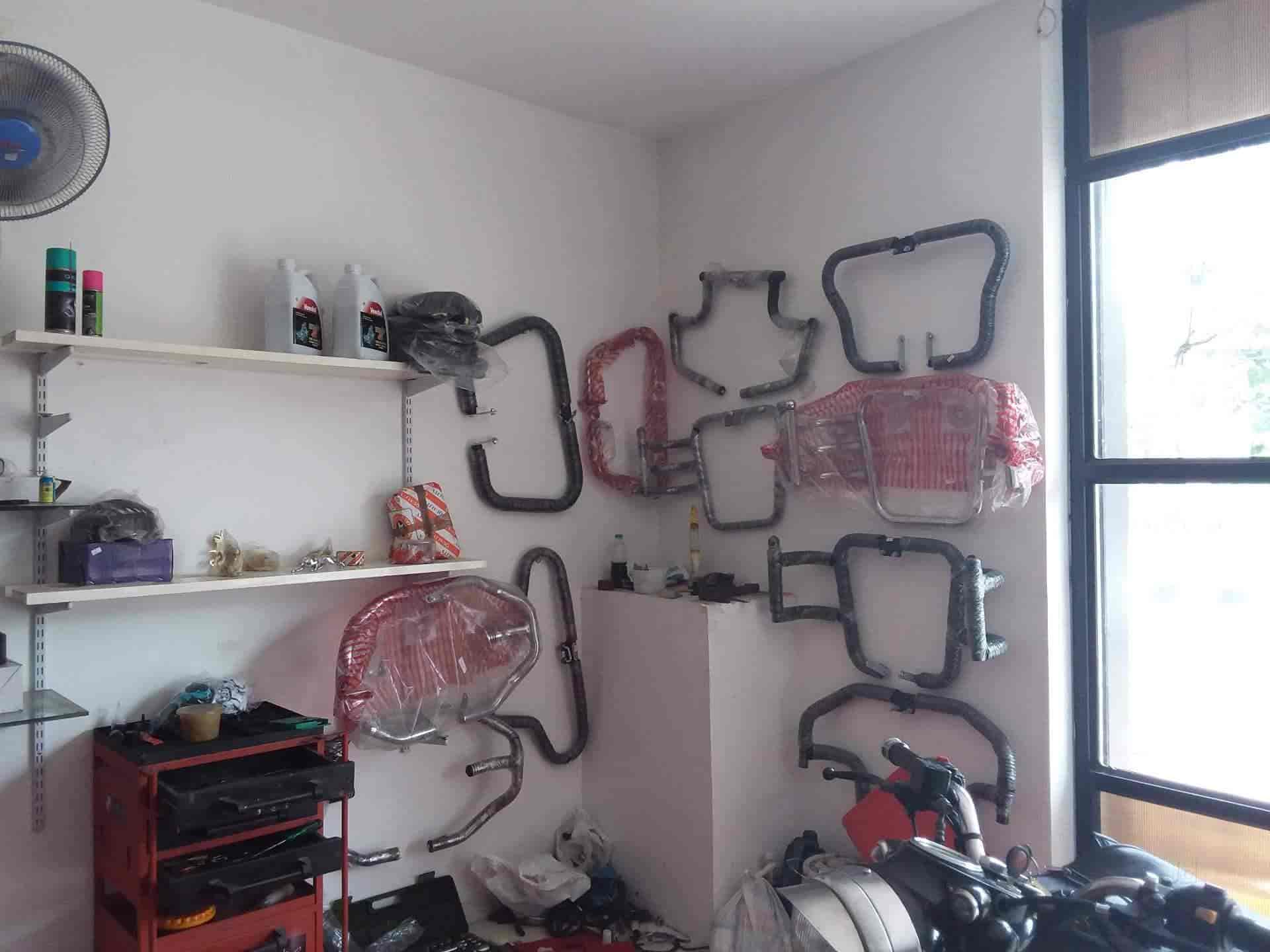 Top Royal Enfield Bullet Accessory Dealers in Pondicherry Best Royal