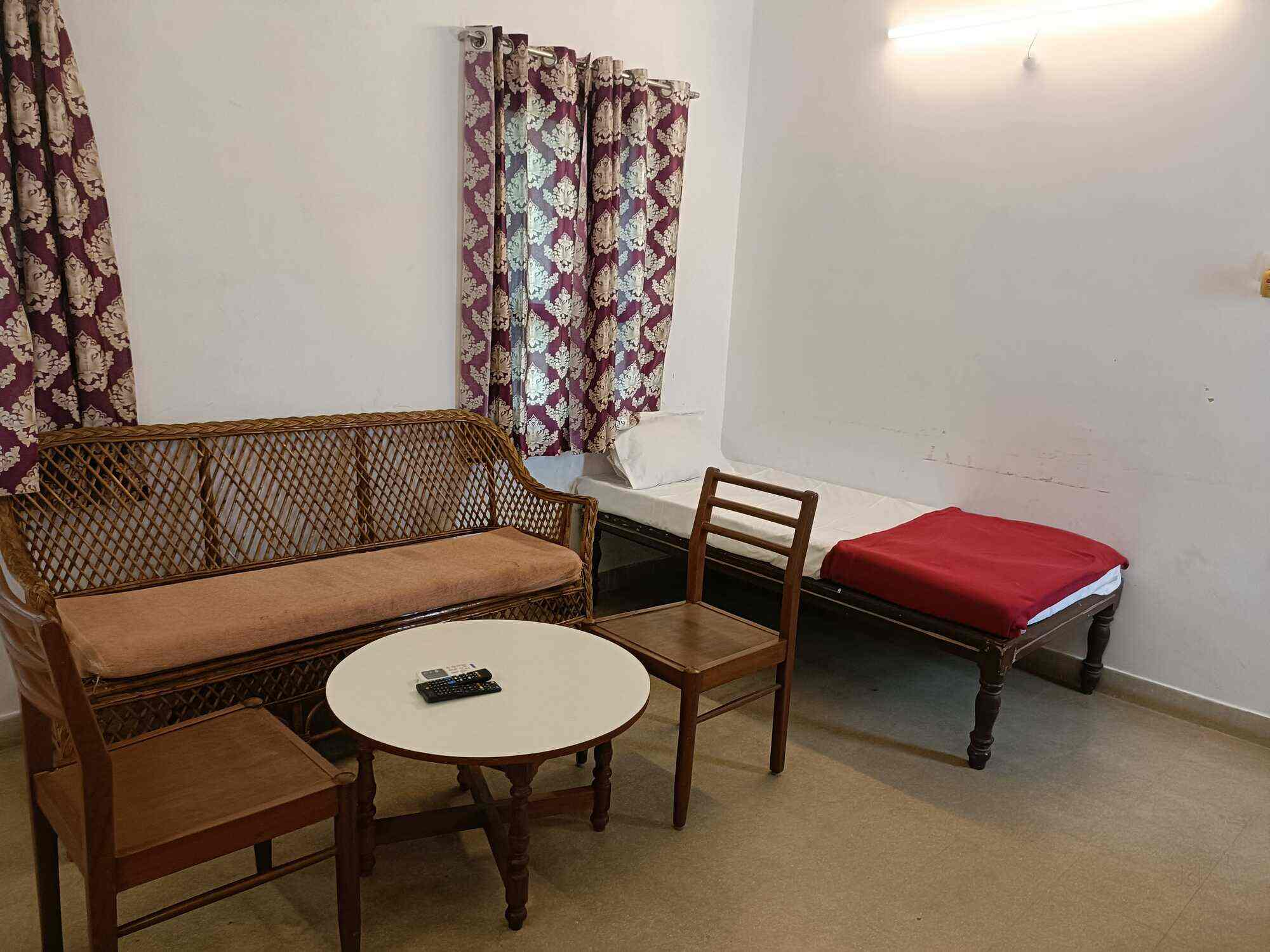 Top Group Stays in White Town, Pondicherry near me Justdial