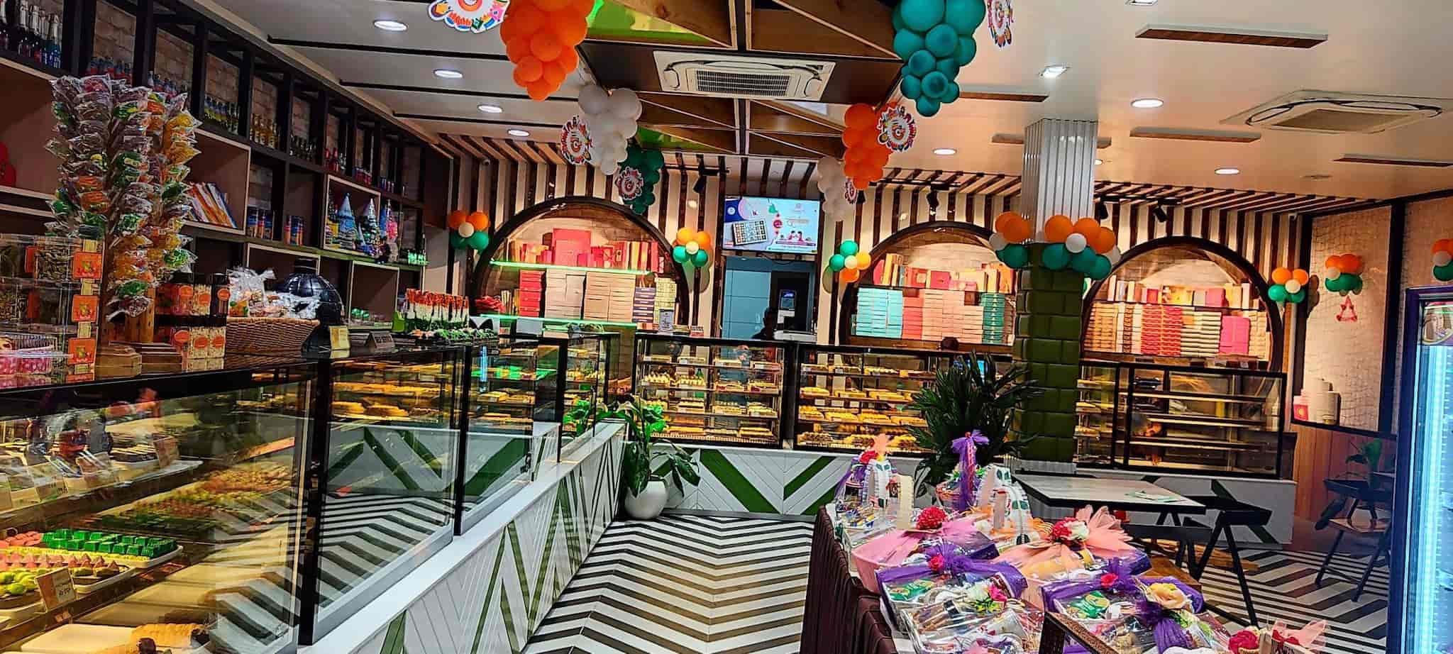 Share 136+ cake town cafe pratapgarh super hot awesomeenglish.edu.vn