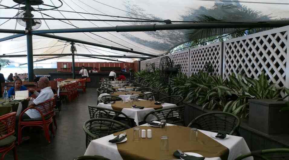 hotel garden court pune