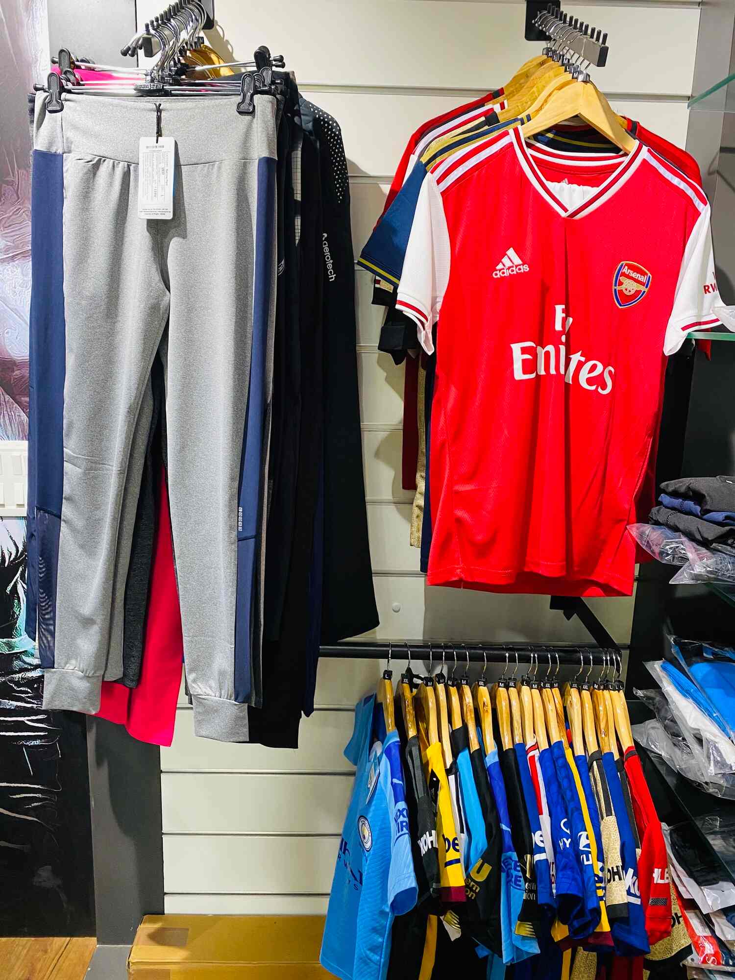 Top Cricket Turf Grounds in Ideal ColonyKothrud Best Cricket Turf Ground On Hire Pune near me