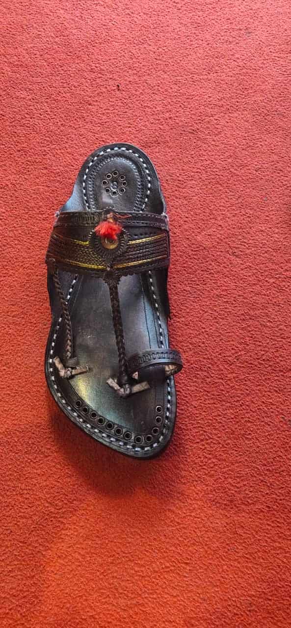 Solapuri chappal deals