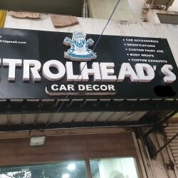 Petrolheads car outlet decor