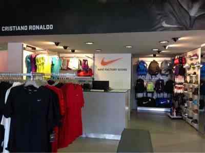 nike factory outlet baner