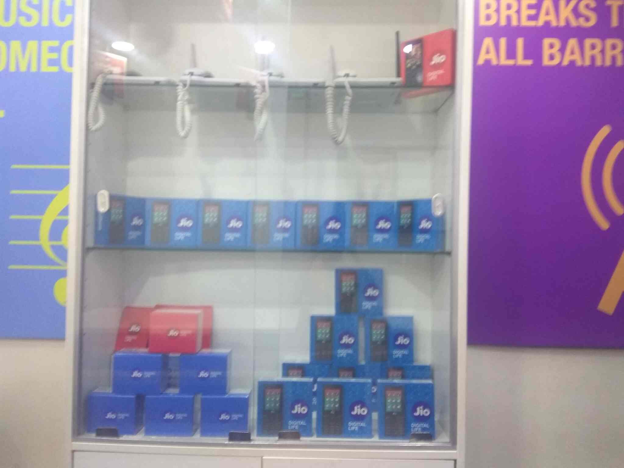 Jio Store in Bs Dhole Patil Road,Pune Best Wifi Service Providers in Pune Justdial