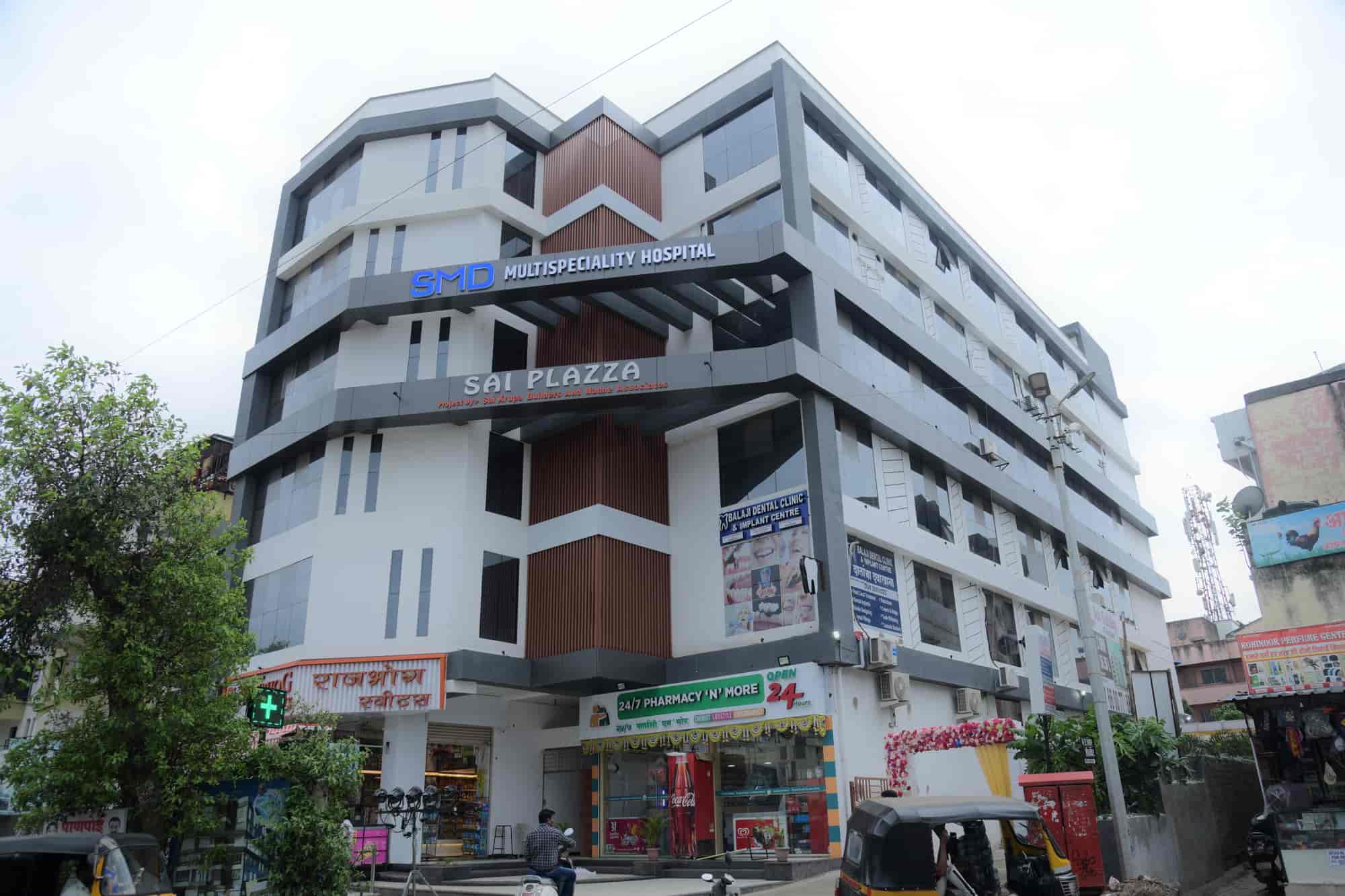 Top Piles Doctors near Kalewadi PhataRahatani, Pune Best Surgeons