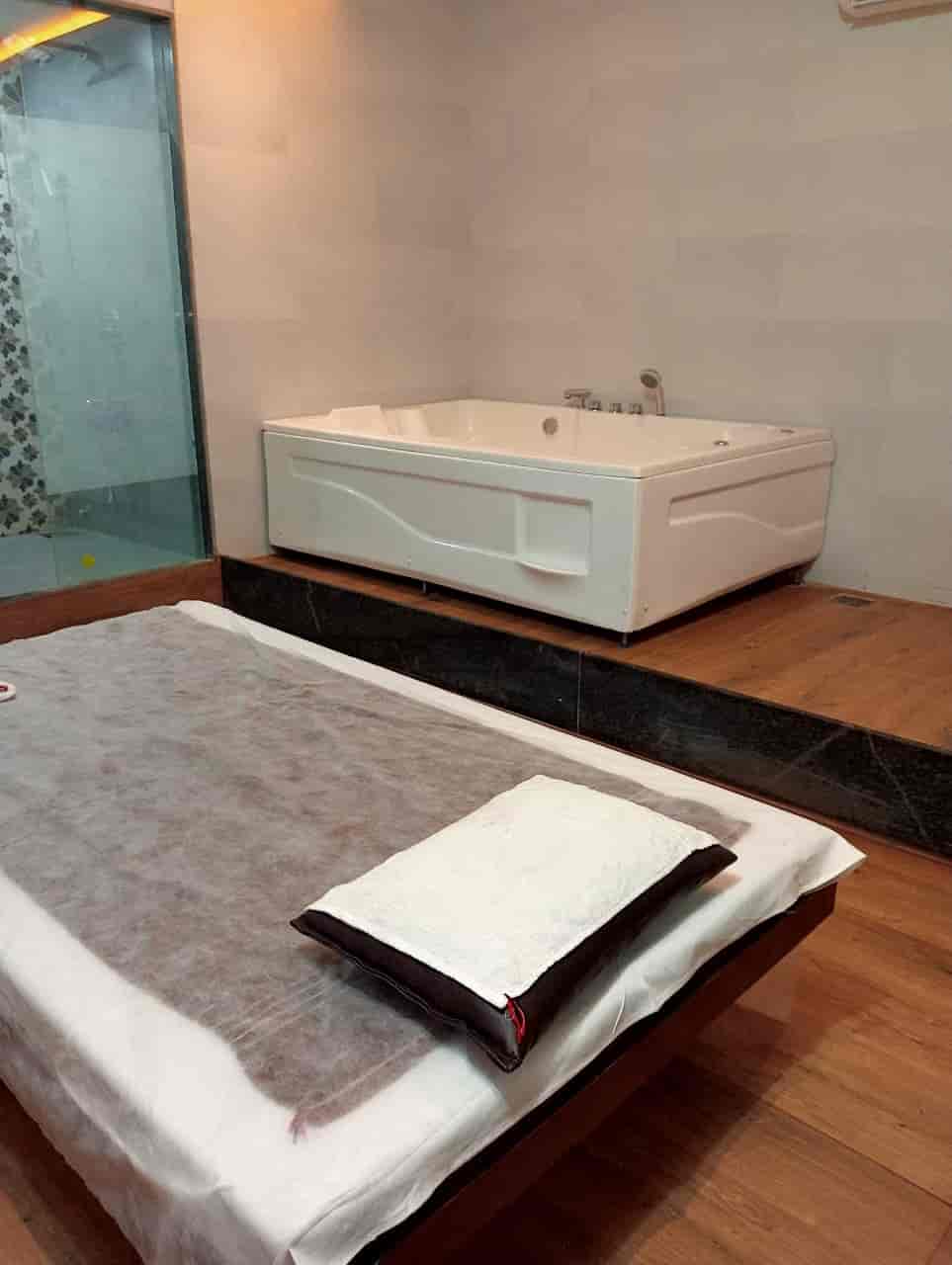 Top Body Massage Centres in Vishnu Dev NagarWakad Best Massage