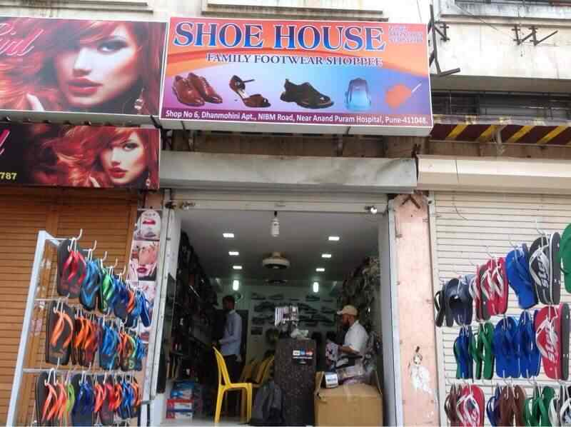 House shoes near discount me