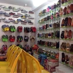 Shoe house near on sale me