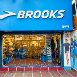 Brooks shoes outlet store locations best sale